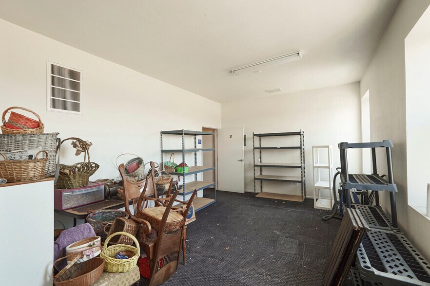 More Photos Of 2 N Main St, Lodi Storefront Retail Office For Sale