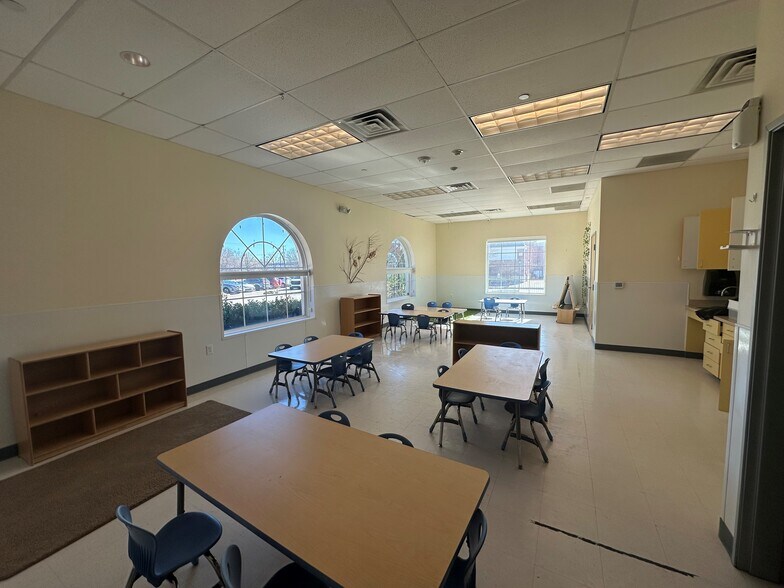 More Photos Of 300 Randol Mill Ave, Southlake Daycare Center For Sale