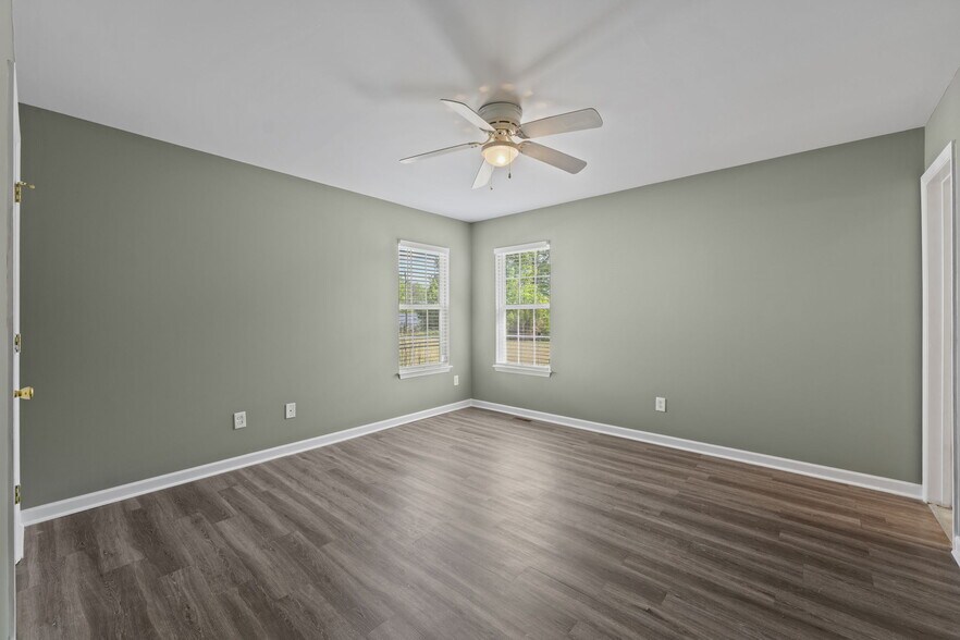 More Photos Of 701 Bob Baxter Dr, Elon Specialty For Sale