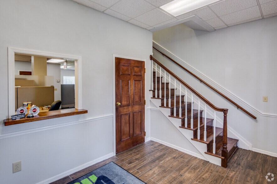 More Photos Of 5639 Hansel Ave, Orlando Medical For Lease