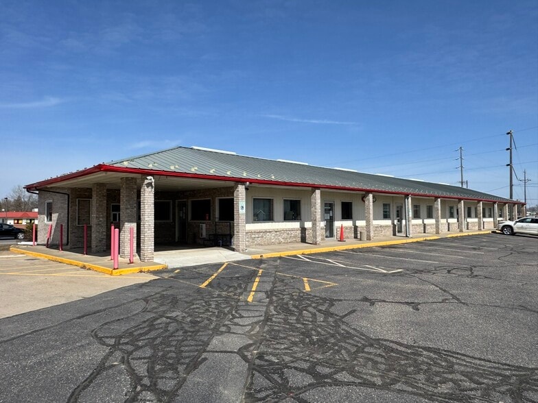 Primary Photo Of 27 W Birch St, Saint Joseph Convenience Store For Lease