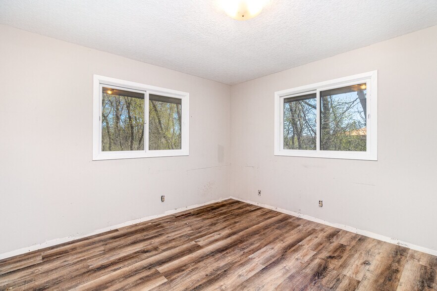 More Photos Of 13960 Lake Dr NE, Forest Lake Industrial For Sale