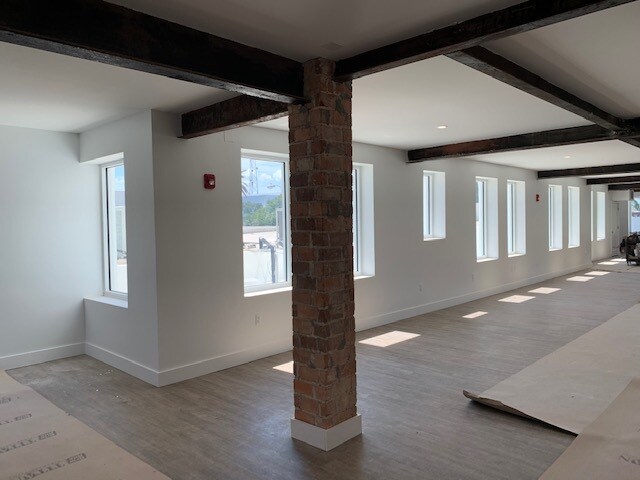 More Photos Of 1110 Central Ave, Saint Petersburg Medical For Lease