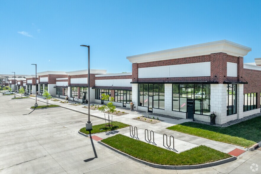 More Photos Of 6840 & 6880 E.P. True PKWY, West Des Moines General Retail For Lease