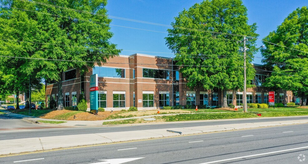 Primary Photo Of 10620 Park Rd, Charlotte Medical For Lease