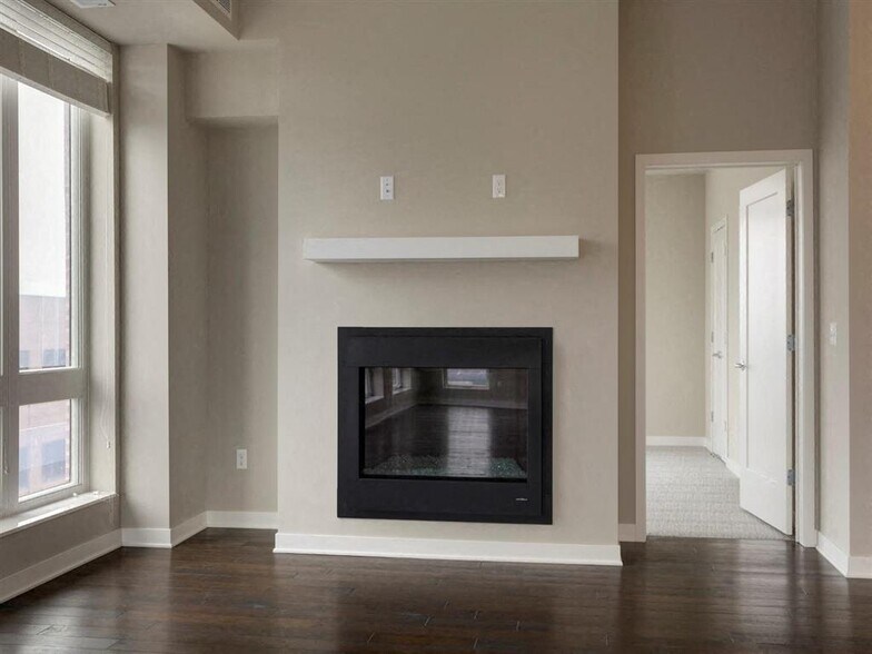 More Photos Of 10 2nd St SE, Minneapolis Apartments For Lease