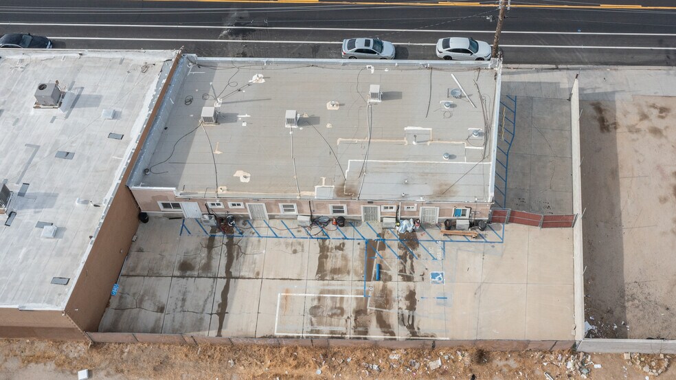 More Photos Of 38262 6th St E, Palmdale Storefront For Sale