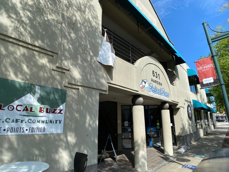 More Photos Of 631 Harden St, Columbia Storefront For Lease