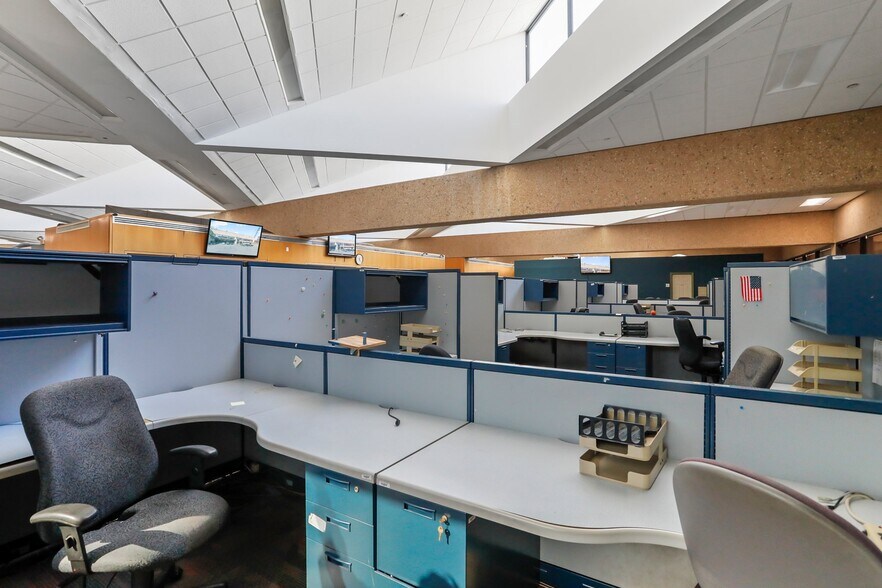 More Photos Of 100 Summit Ave, Hagerstown Office For Sale