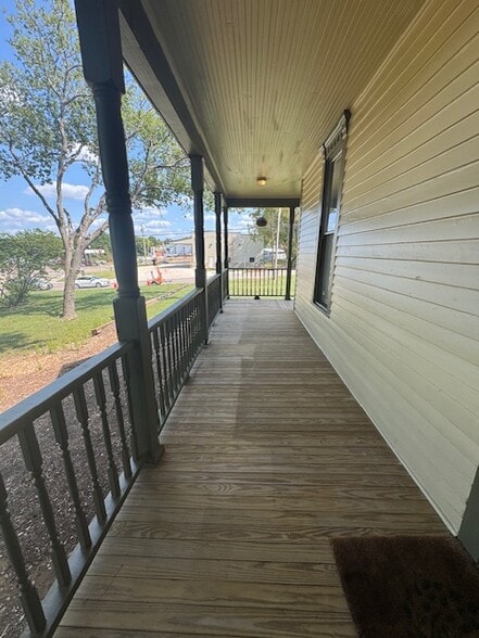 More Photos Of 612 S Rogers St, Waxahachie Office For Sale