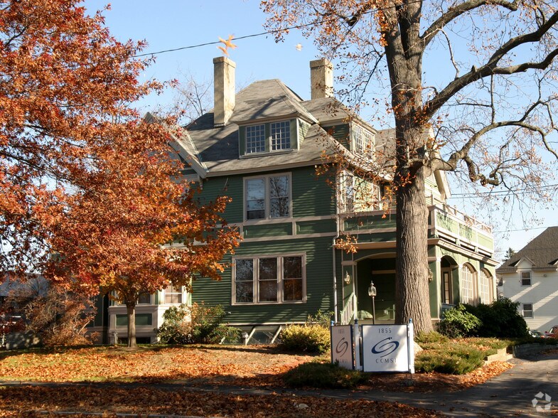 More Photos Of 1855 Elm St, Manchester Office For Lease