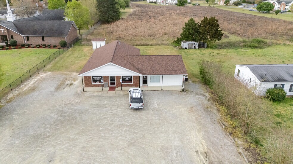 Primary Photo Of 698 E New Hope Rd, Goldsboro Freestanding For Sale