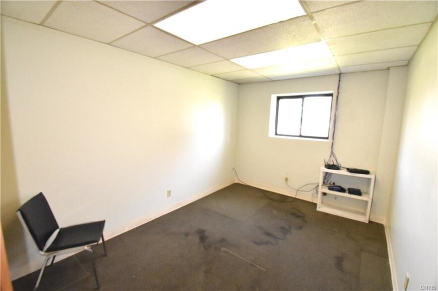 More Photos Of 31 Madison Blvd, Canastota Manufacturing For Lease