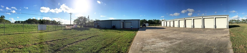 More Photos Of 8935 Baker St, Santa Fe Self Storage For Sale