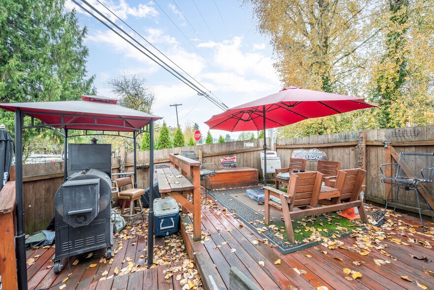 More Photos Of 1107 Pacific Ave N, Kelso Restaurant For Sale