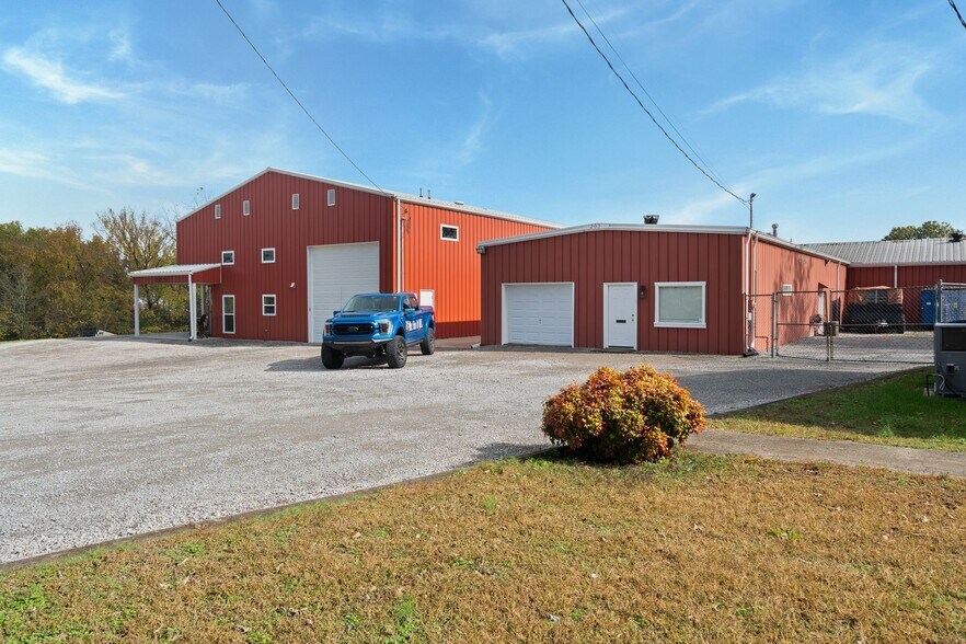 More Photos Of 201 Graves Rd, Goodlettsville Office For Sale