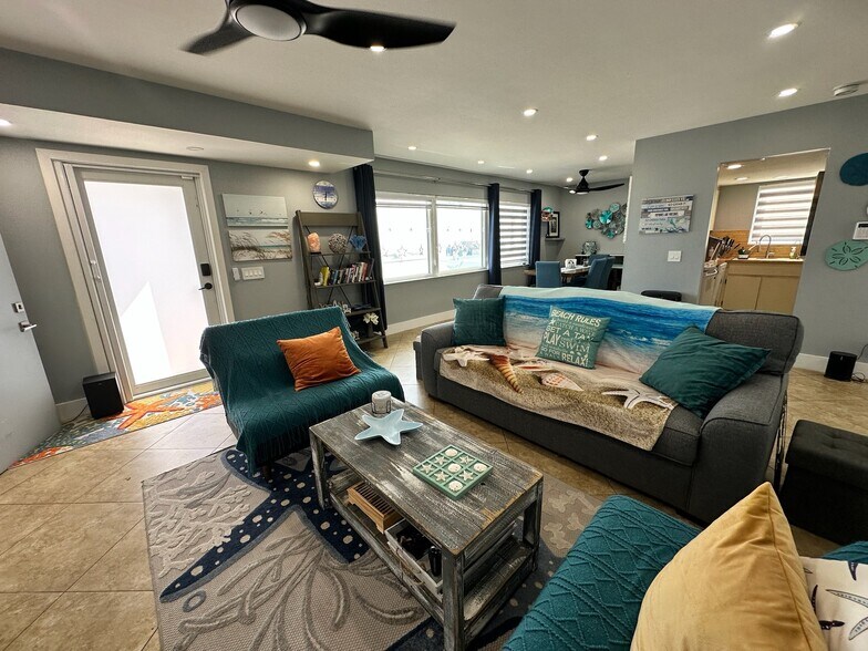 More Photos Of 2203 N Surf Rd, Hollywood Apartments For Sale