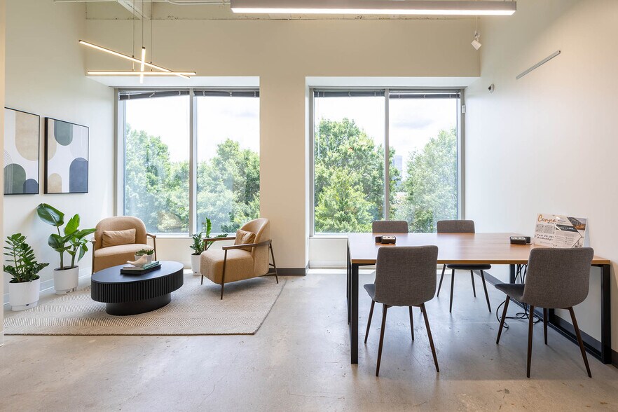More Photos Of 121 Perimeter Ctr W, Atlanta Coworking Space
