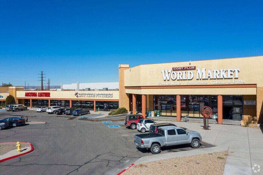 More Photos Of 3301 Menaul Blvd NE, Albuquerque Storefront For Sale