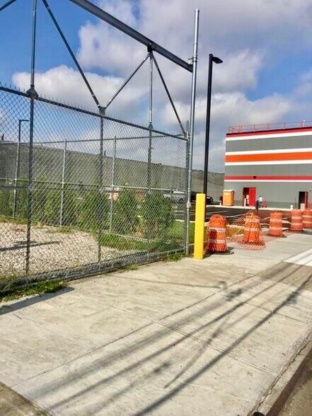 More Photos Of 538 E 83rd St, Brooklyn Land For Lease