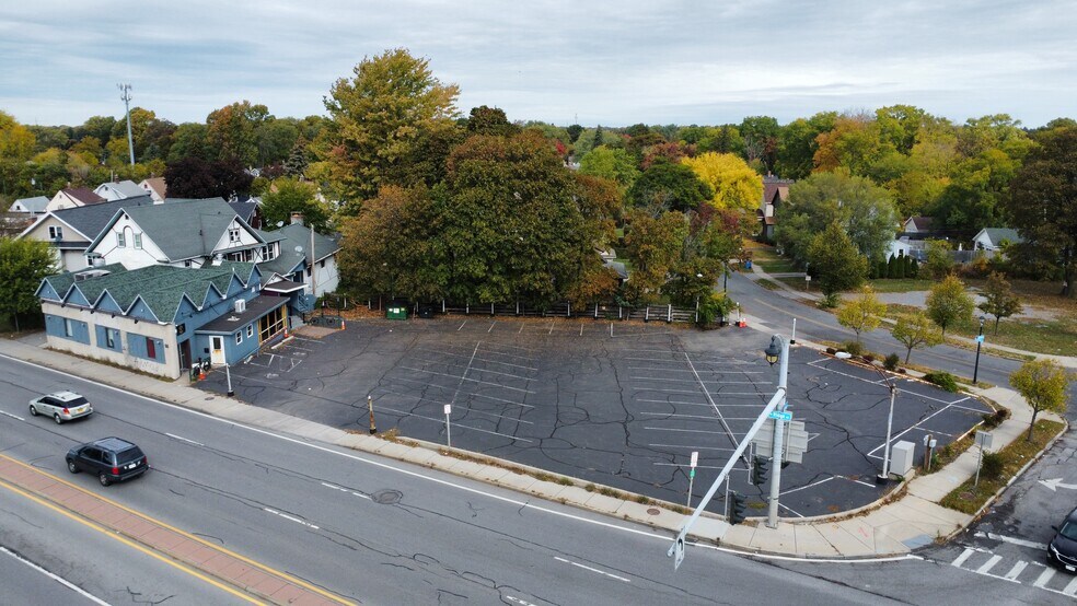 More Photos Of 534 W Ridge Rd, Rochester Restaurant For Sale