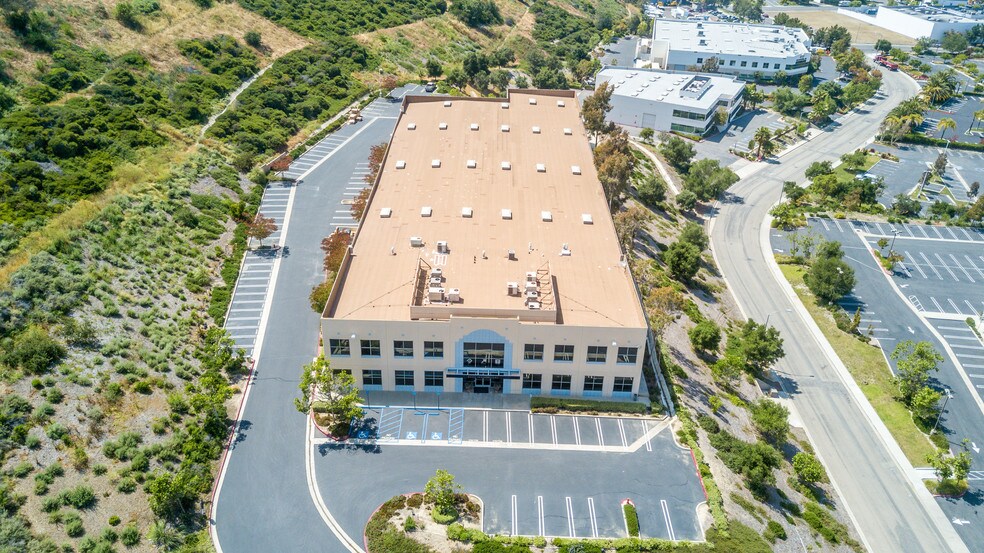 More Photos Of 212 Avenida Fabricante, San Clemente Warehouse For Lease