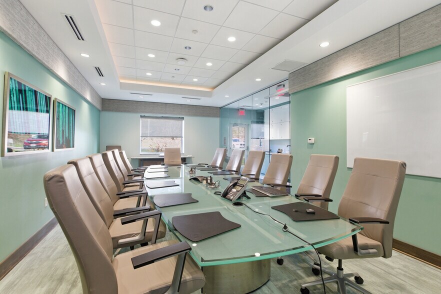 More Photos Of 3009 Washington Rd, McMurray Office For Sale