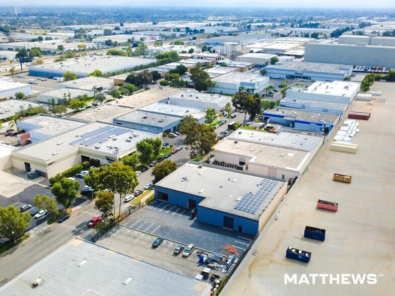 More Photos Of 1512 Kona Dr, Compton Warehouse For Lease