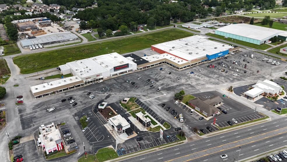 More Photos Of 747-763 Battlefield Pky, Fort Oglethorpe General Retail For Lease