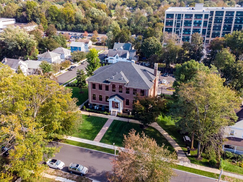 More Photos Of 54 Hudson St, Freehold Loft Creative Space For Lease