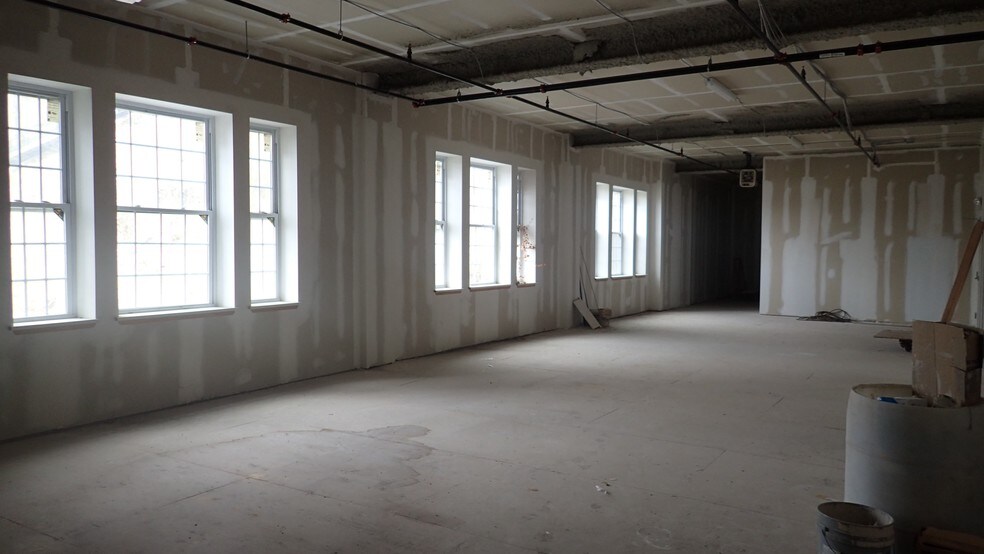 More Photos Of 75 S Main St, Phillipsburg Office For Lease
