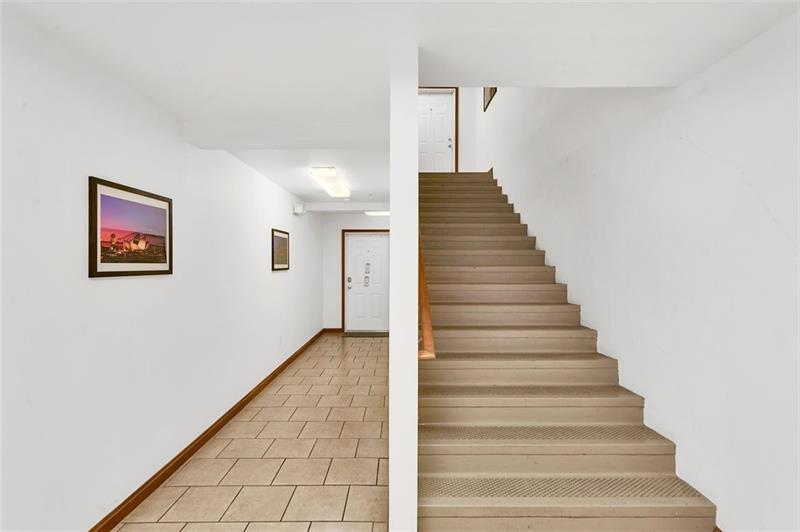 More Photos Of 456 2nd St, California Apartments For Sale