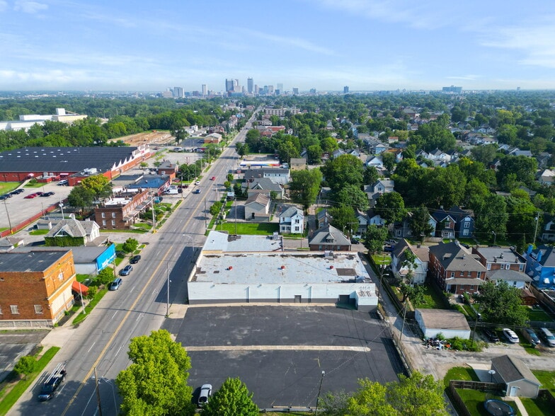 More Photos Of 1752-1776 S High St, Columbus Freestanding For Sale