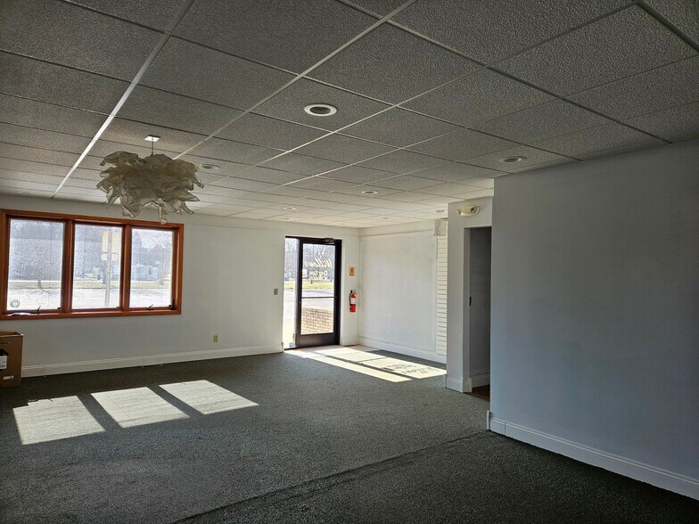 More Photos Of 5820 Gratiot Rd, Saginaw Medical For Sale