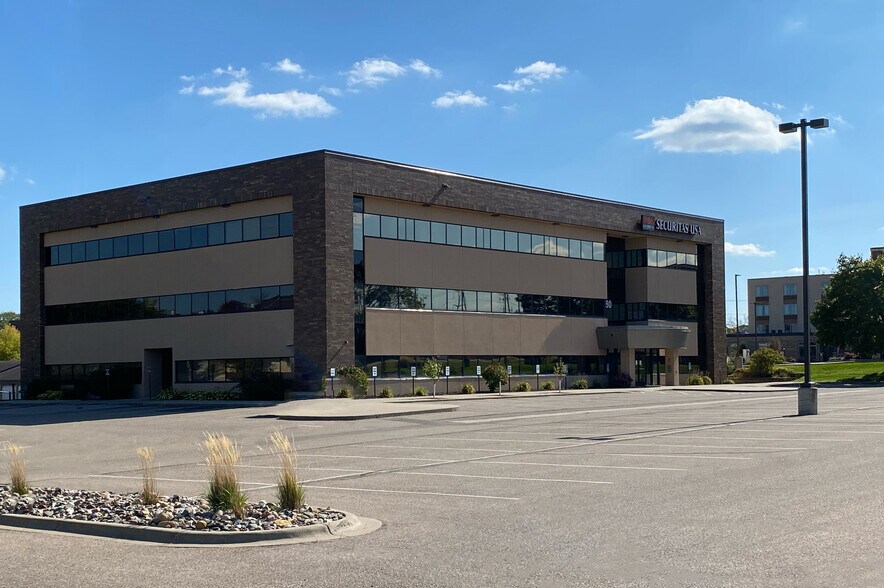 More Photos Of 2780 Snelling Ave N, Roseville Medical For Lease