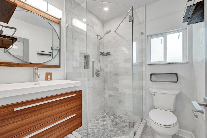 More Photos Of 301 SW 9th St, Fort Lauderdale Apartments For Sale