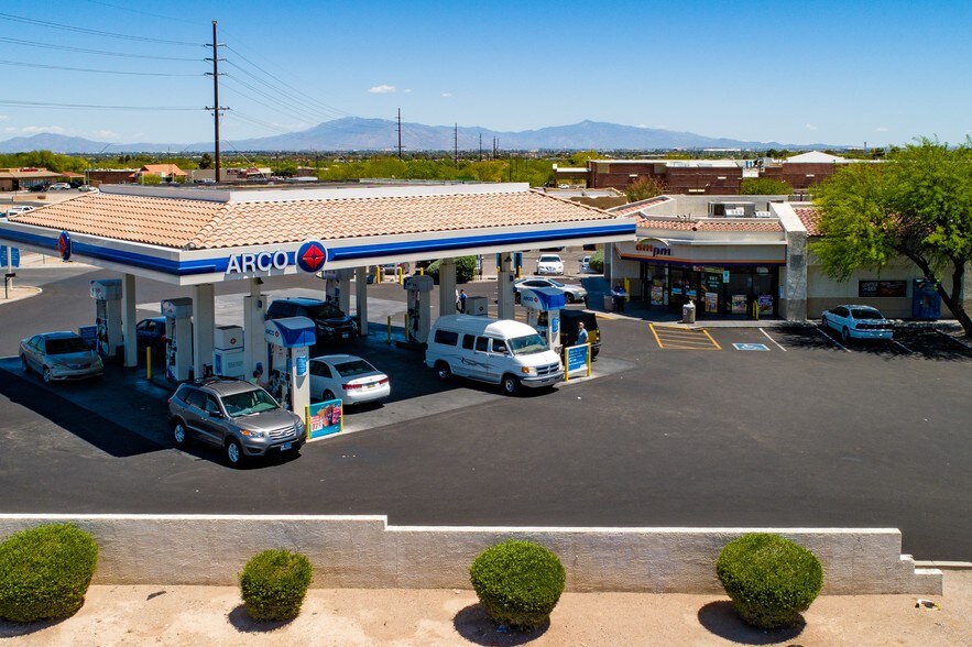 Primary Photo Of 2891 W Valencia Rd, Tucson Convenience Store For Sale