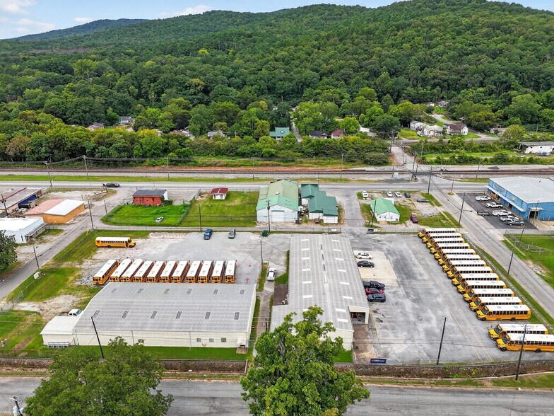 More Photos Of 512 S Wilmer Ave, Anniston Warehouse For Sale