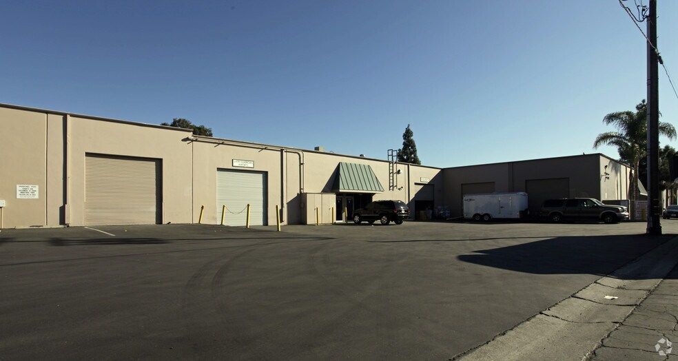 More Photos Of 5159-5199 G St, Chino Warehouse For Lease