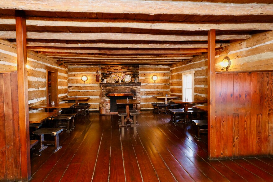 More Photos Of 683 Thomas Jefferson Pky, Charlottesville General Retail For Sale