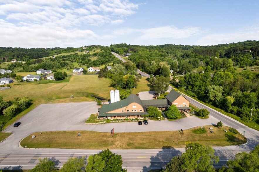 More Photos Of 5046 S West Bay Shore Dr, Suttons Bay Storefront Retail Residential For Sale