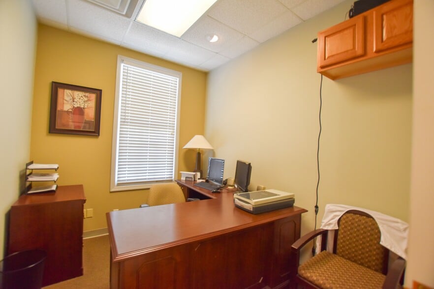 More Photos Of 1720B Gunbarrel Rd, Chattanooga Medical For Sale