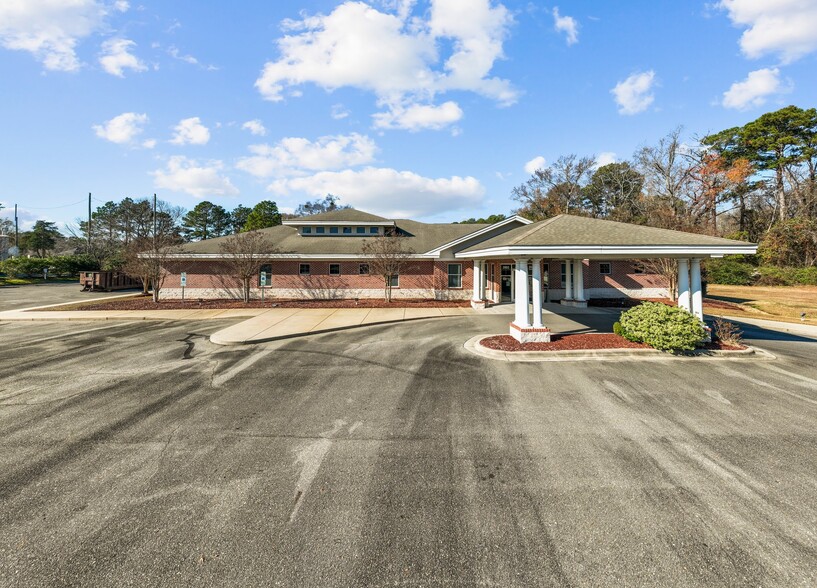 Primary Photo Of 2602 N Herritage St, Kinston Healthcare For Sale