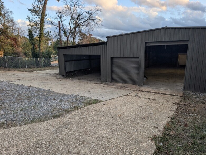 More Photos Of 1220 Hargrove Rd, Tuscaloosa Flex For Lease