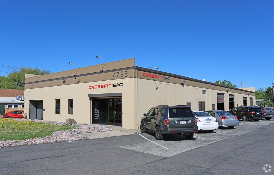 More Photos Of 4755 Auburn Blvd, Sacramento Industrial For Sale