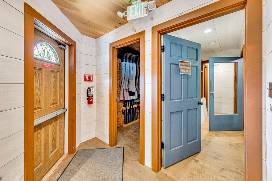 More Photos Of 1959 Old Route 17, Roscoe Storefront Retail Residential For Sale