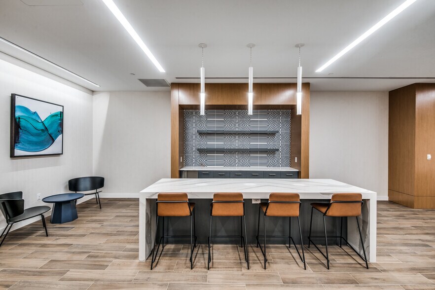 More Photos Of 1212 Corporate Dr, Irving Office For Lease