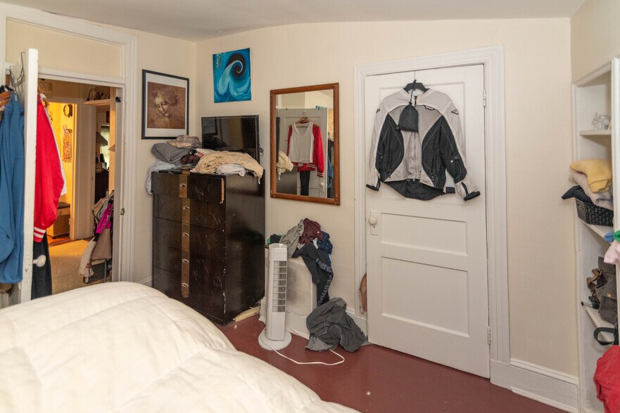 More Photos Of 6408 Brook Ave, Baltimore Apartments For Sale