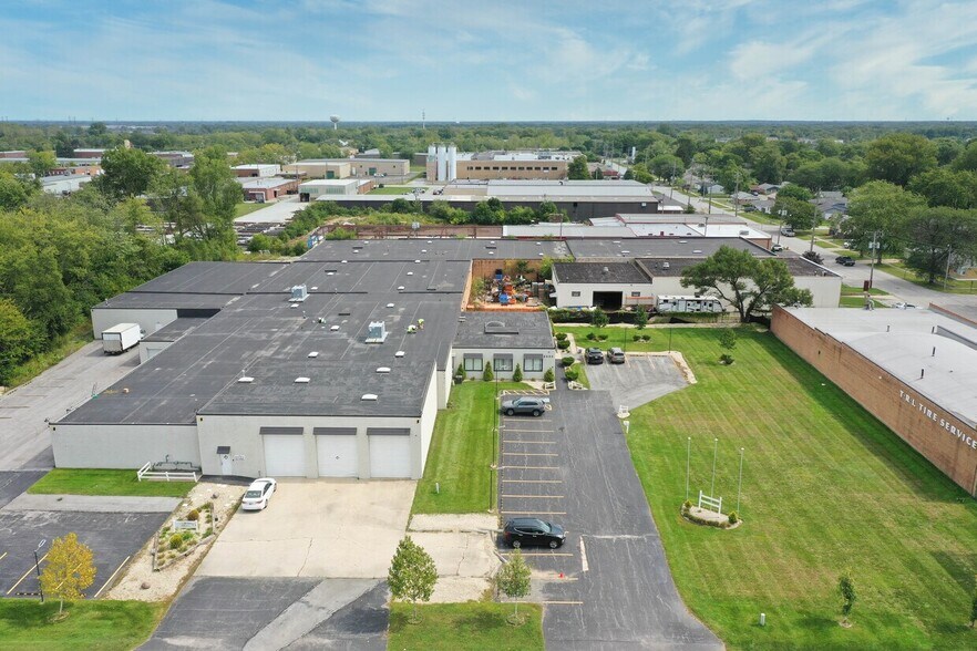 More Photos Of 3333 East End Ave, South Chicago Heights Distribution For Lease