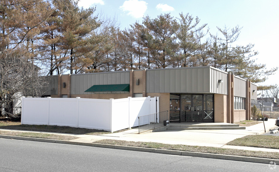 Primary Photo Of 80 Steiner Ave, Neptune City Office For Lease